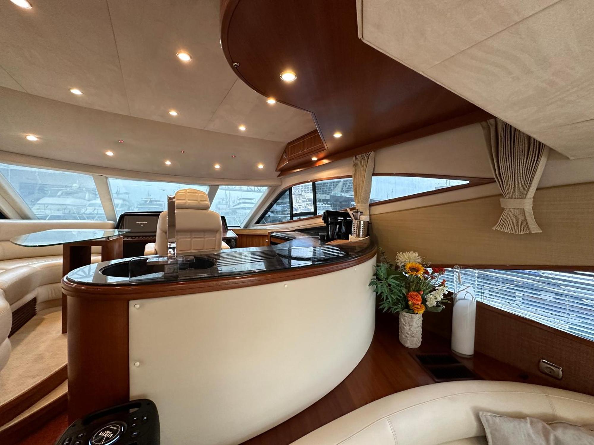 Yacht Pegasus II Hotel บาร์เซโลนา ภายนอก รูปภาพ